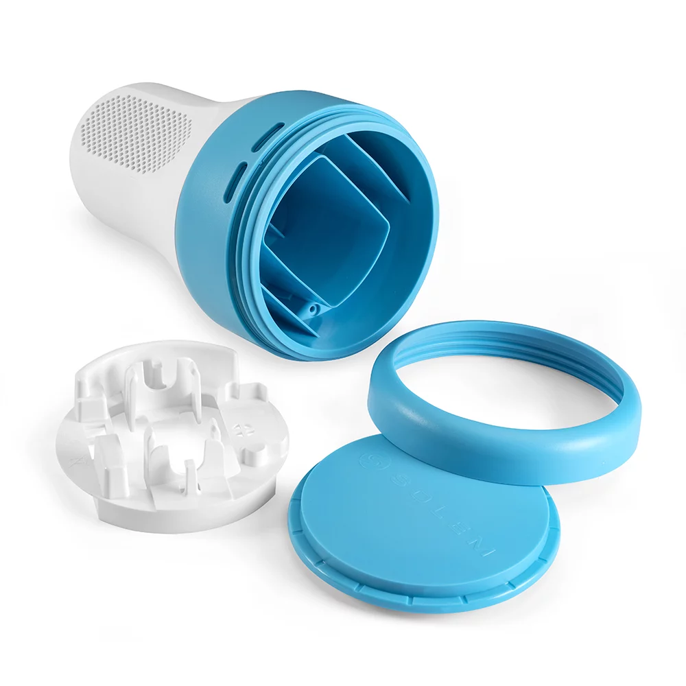 produit-bleu-et-blanc-demontable-precis-plastic Detachable blue and white plastic product with components assembled by screw fastening and snap-fit