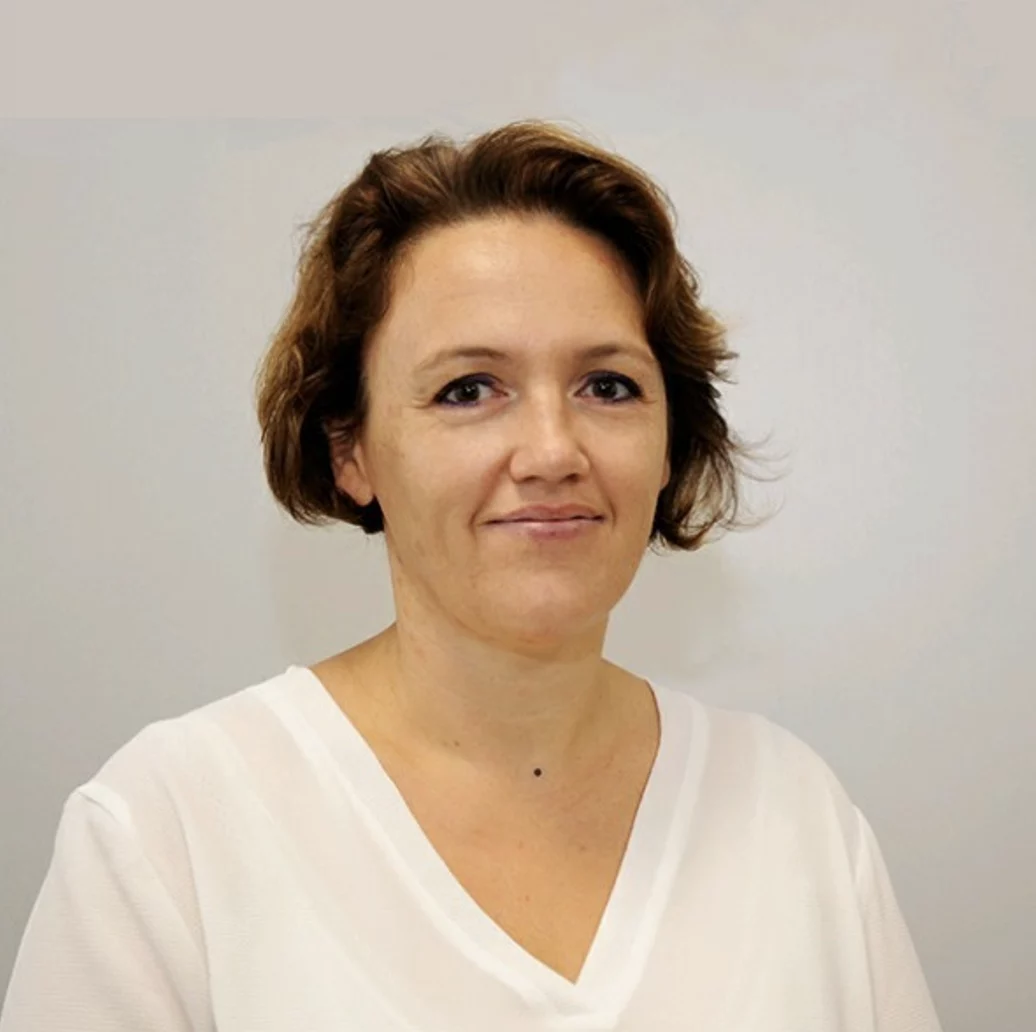 Céline Jeannin, responsable commerciale de Précis Plastic Injection